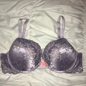 Victoria’s Secret Dream Angels push up bra. 36 B.